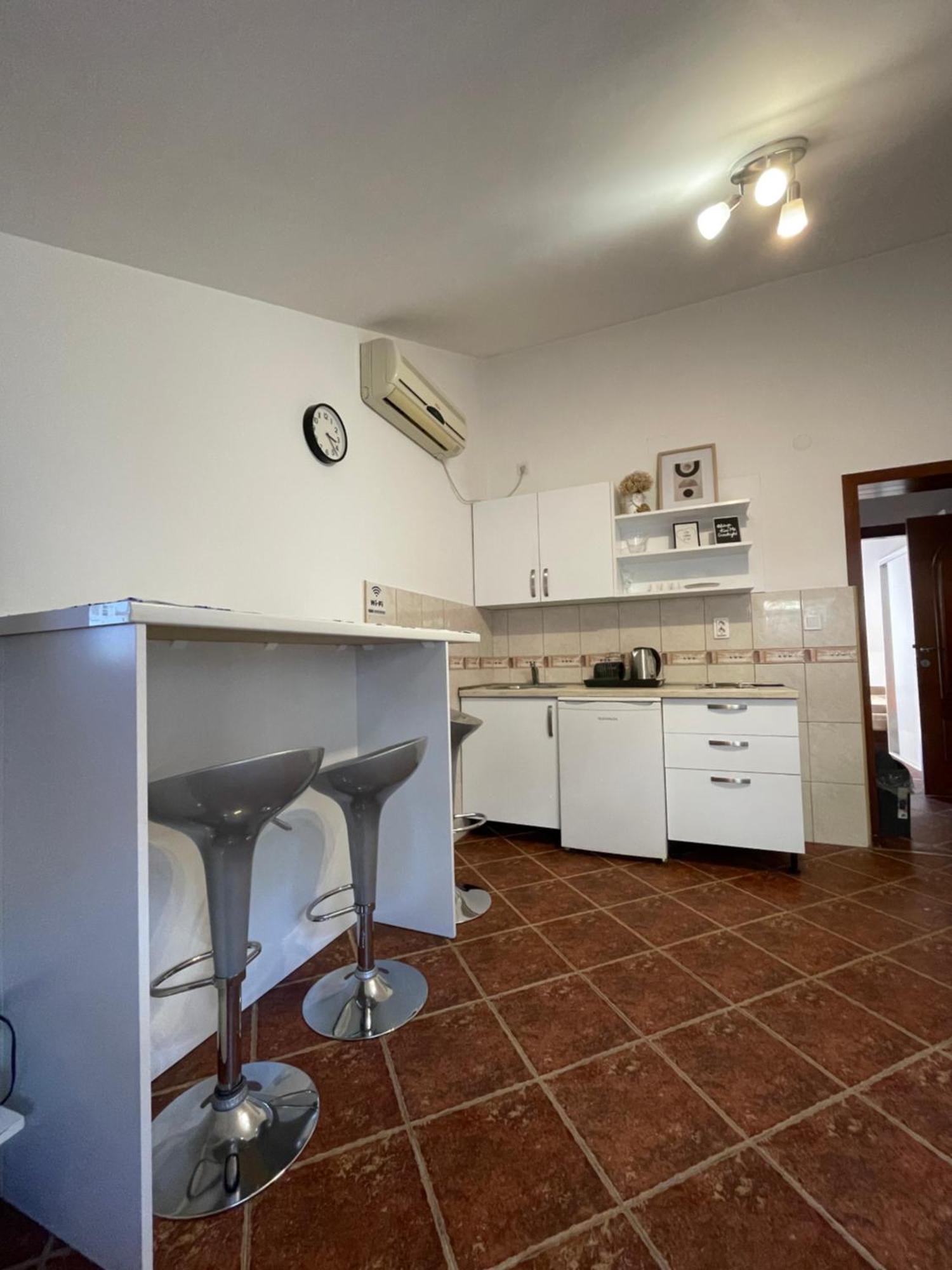 Apartment Damjan Kotor Luaran gambar