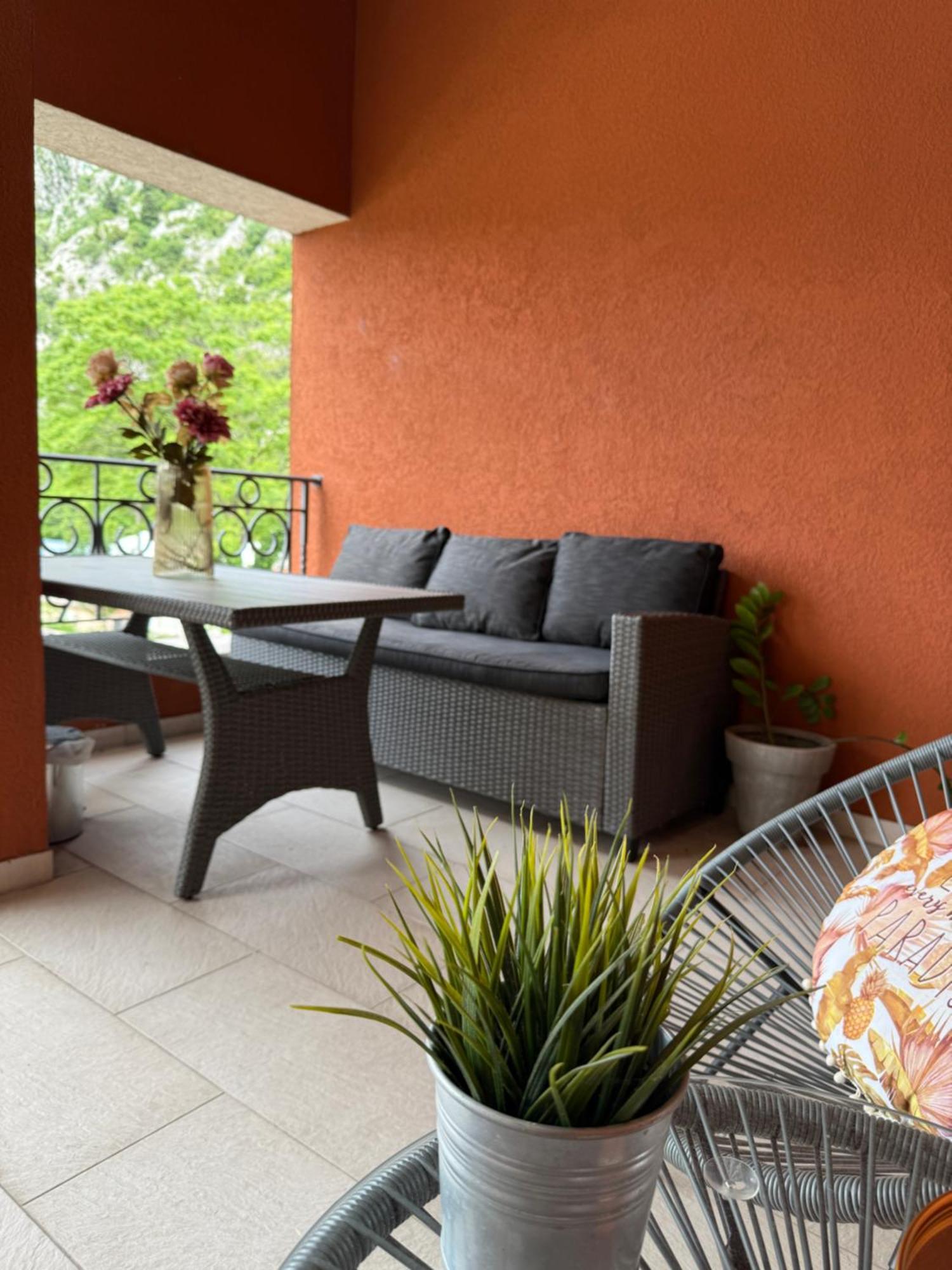 Apartment Damjan Kotor Luaran gambar