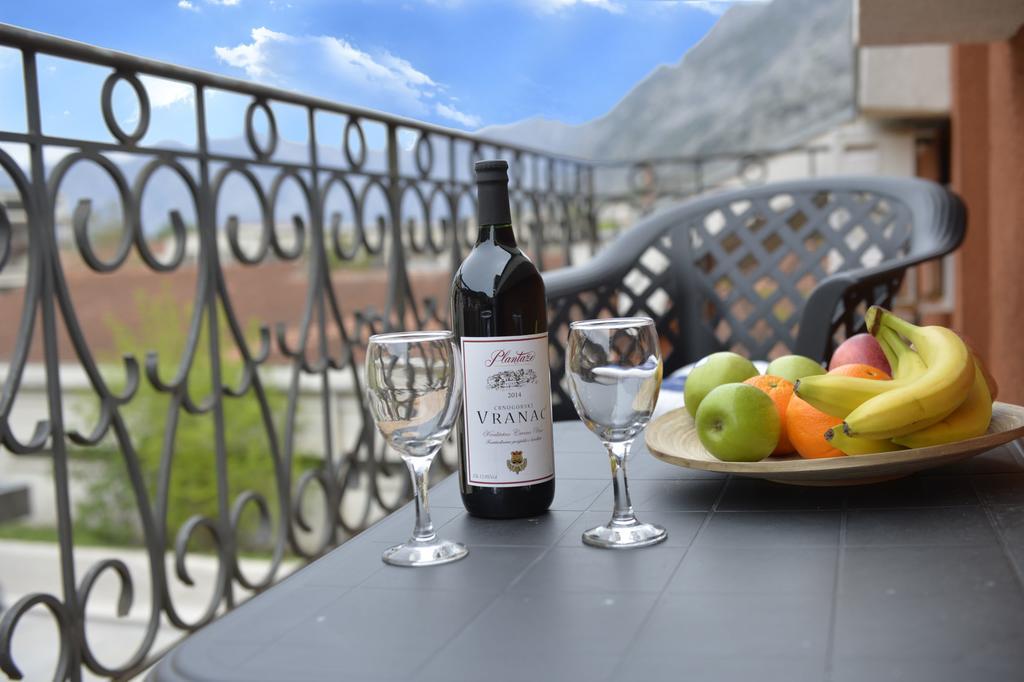 Apartment Damjan Kotor Luaran gambar